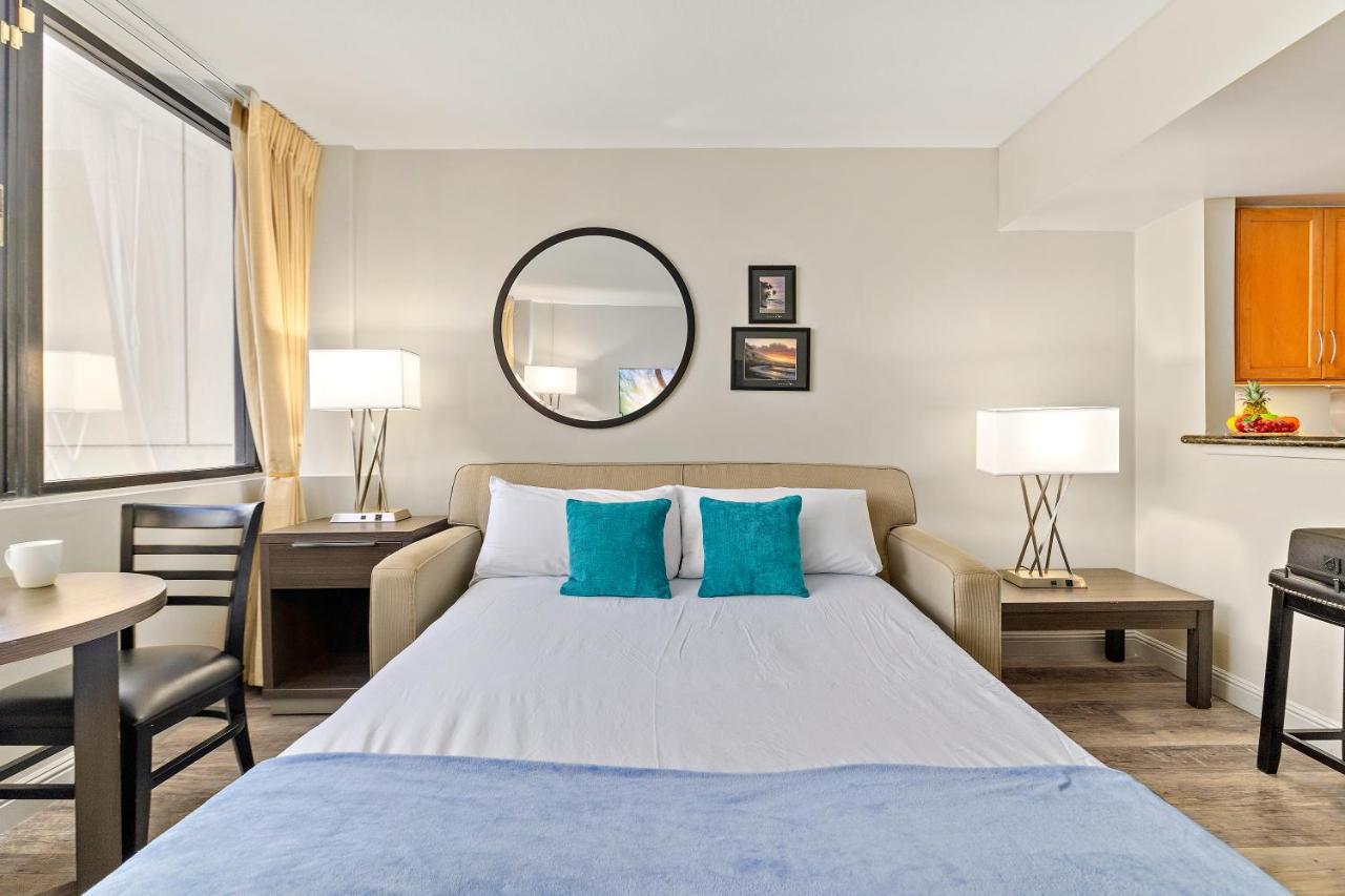 Renovated With City View At Aqua Palms Waikiki Honolulu Kültér fotó
