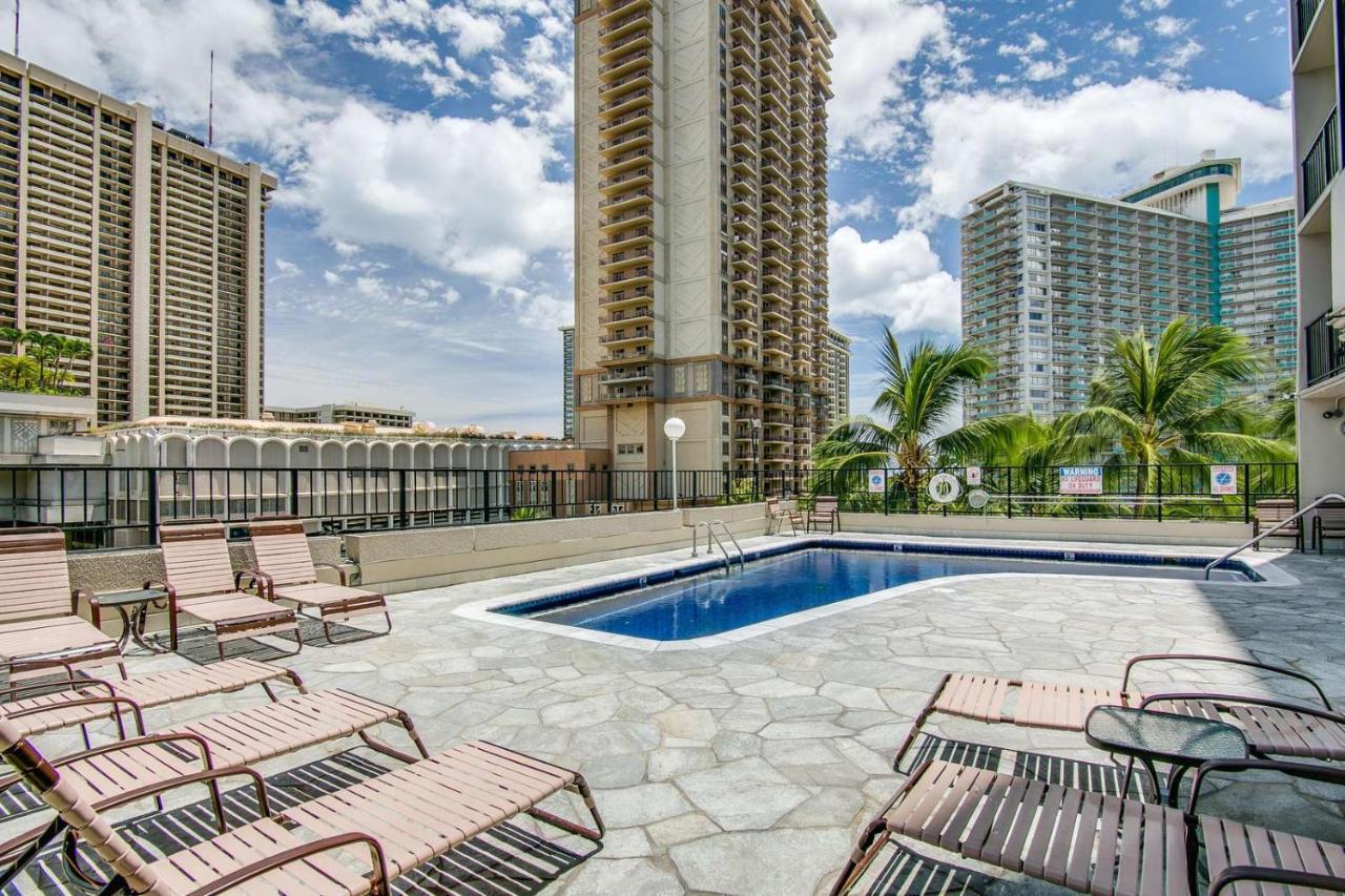 Renovated With City View At Aqua Palms Waikiki Honolulu Kültér fotó